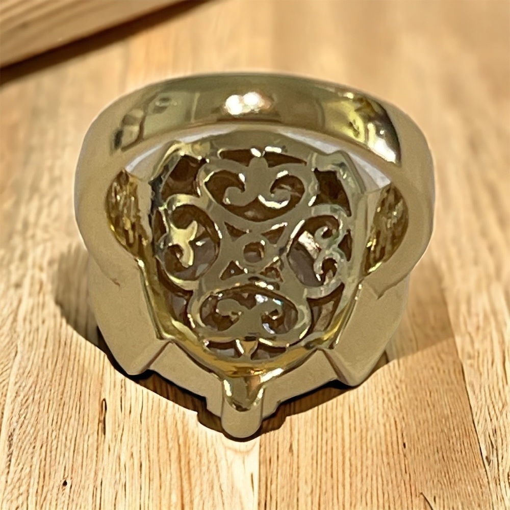Beautiful Ring - Picture 5 of 10
